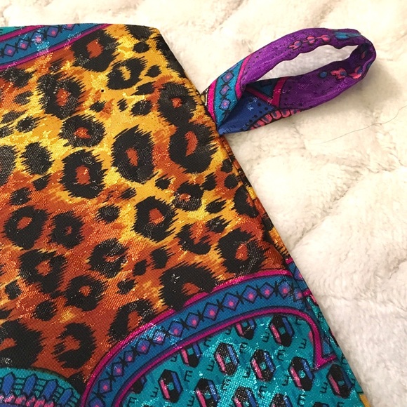 TWO Vintage Silky 80’s Scarves - Picture 15 of 16